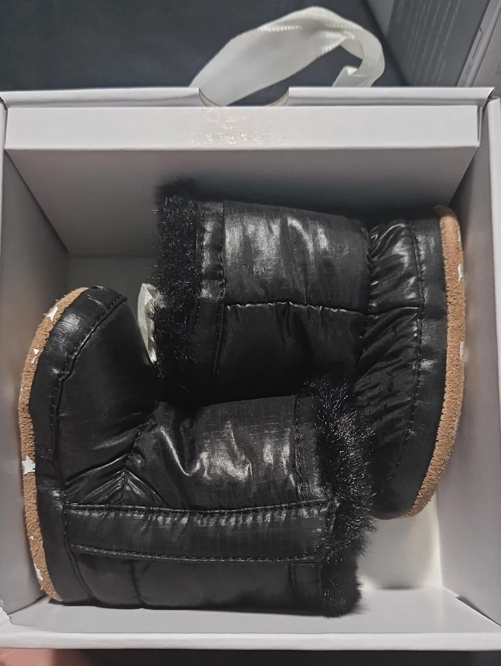 Robeez Asheville Boots Black Faux-Fur Puffer Baby Boot Slippers 0-3 Months